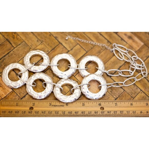 24 inch, Vintage Multi Ring Links Silver Tone Bib Necklace | H36 - Picture 3 of 3